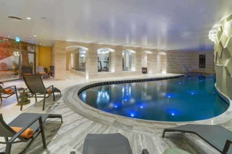 Spa pool